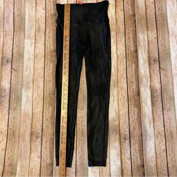 SPANX Black Faux Leather Leggings Women’s Size Medium Mid Rise Preowned - Picture 3 of 10
